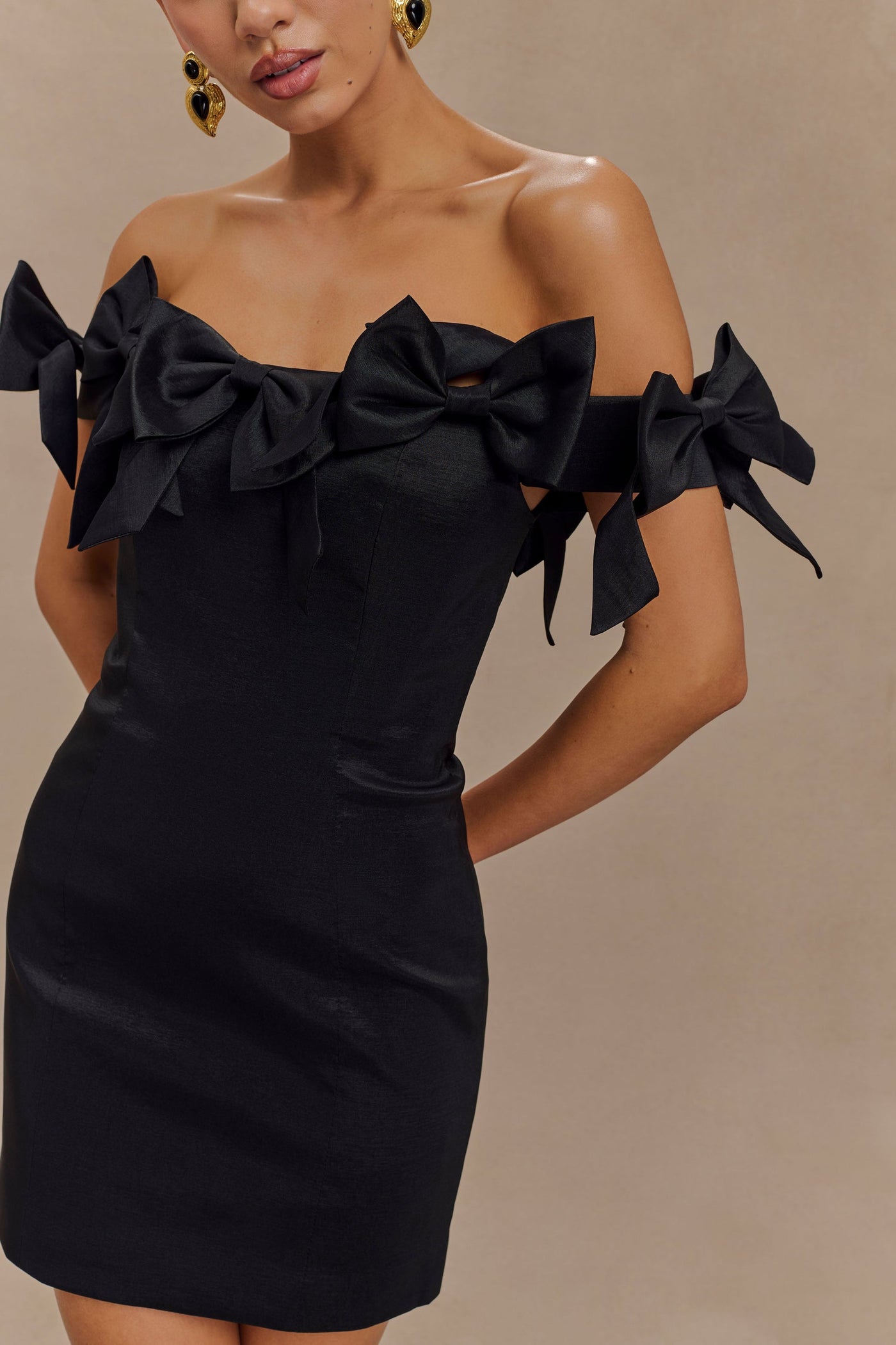 Rita - Strapless Bow Mini Dress - Black